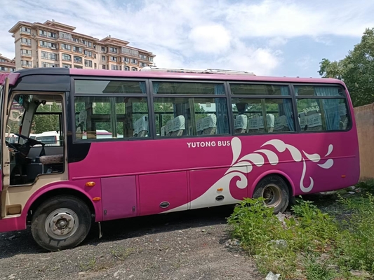 31 Seater小型バスYutongの前部エンジン バス乗用バンZK6752Dはスクール バスを使用した