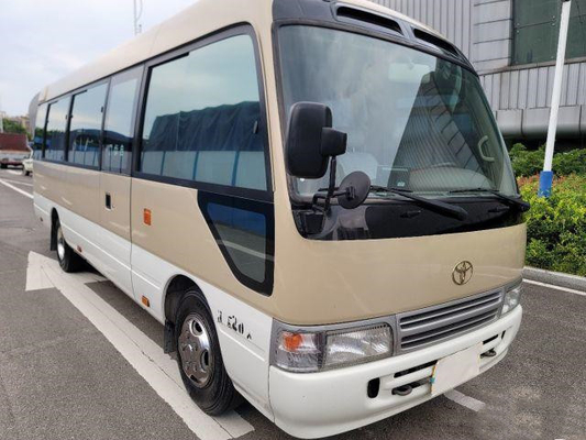 29seatsはトヨタ・コースターBus MiniヴァンCoach Busによっての使用された2TRガソリン機関を使用した