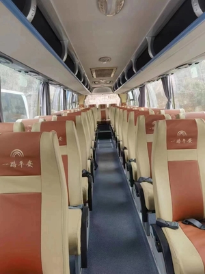 使用されたコーチのYutongバスZK6110 51座席は2013年RHDのステアリング贅沢なバスを使用した