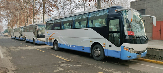 使用された商業バス2014年のYutongバスZK6110 60座席RHDによって使用される旅行バス