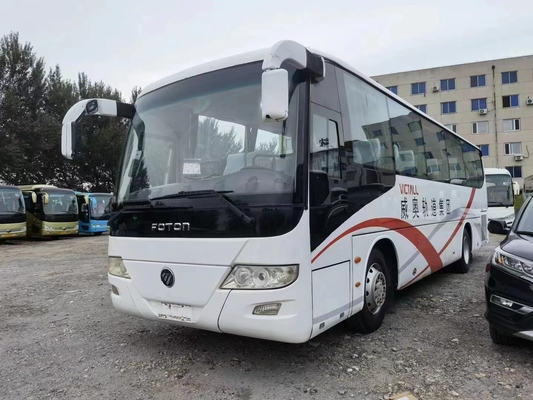 使用された旅行バスはFotonバスBJ6103 Weichaiエンジン55の座席2+3レイアウトの白い色を使用した
