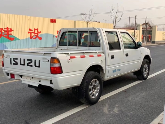秒針Isuzuは4×4運転者モード ディーゼル機関のユーロIIIの放出5座席Isuzuの積み込みをトラックで運ぶ