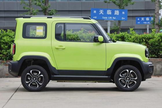 電気自動車中国 Baojun Jep モデル 5 席 303KM バッテリー寿命