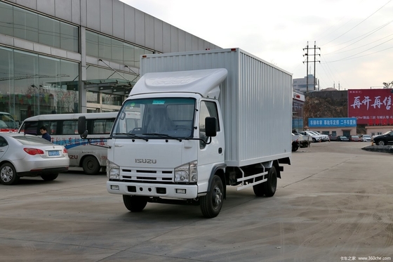 15トンの貨物トラック ユーロ4 イスズウ 4×2 バン トラック 6タイヤ 多葉スプリング 35立方箱