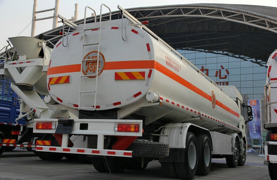 8×4 オイルタンカー トラック シャックマン 12ホイール ユーロ4 排出量 30m3 容量 ウェイチャイ 290hp