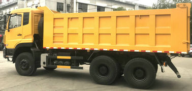 Dongfengはダンプ トラック5600X2300X1200次元280Lの燃料タンク容量を使用しました