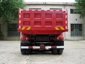 赤い色のDongfeng 6x4の第2手のダンプカー トラックはユーロ3のディーゼル機関を運転します