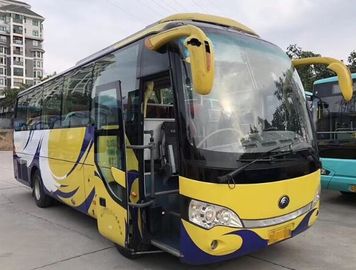 使用されたYutongはディーゼル機関CCCが渡したZk6888モデル39座席をバスで運ぶ