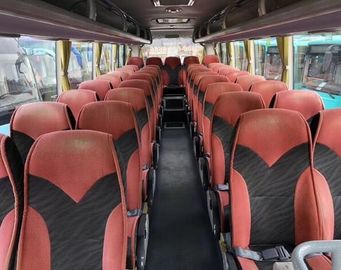 使用されたYutongはディーゼル機関CCCが渡したZk6888モデル39座席をバスで運ぶ