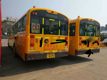 5250mmのホイールベースは2016年56 Seaterによって使用されるYutong使用されたスクール バスをバスで運ぶ