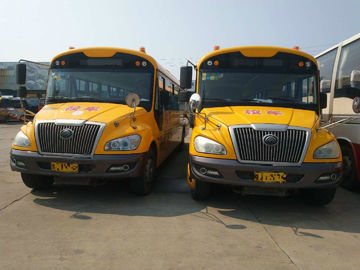 5250mmのホイールベースは2016年56 Seaterによって使用されるYutong使用されたスクール バスをバスで運ぶ
