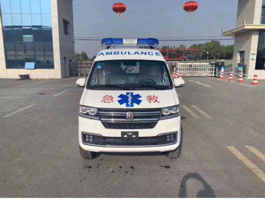 Jinbei Goldcupの救急車ターボチャージの2945mmのホイールベースの緊急の救急車