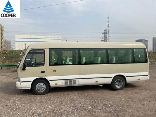 20の座席小型トヨタは2TRガソリン機関を搭載するコースター バスを使用した