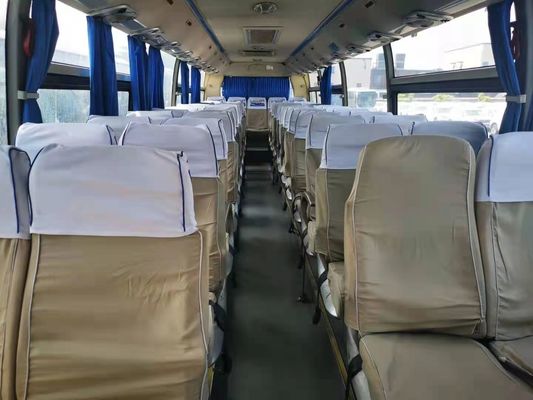使用されたYutongバス51座席ZK6110エアバッグのシャーシの左のステアリング観光バスの低いキロメートルのYuchaiの後部エンジン