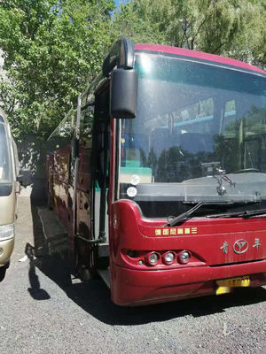使用されたYoungmanバスNEOPLANシャーシ48seatsのエアバッグの両開きドアはステアリング後部エンジンによって使用された乗客バスを去った