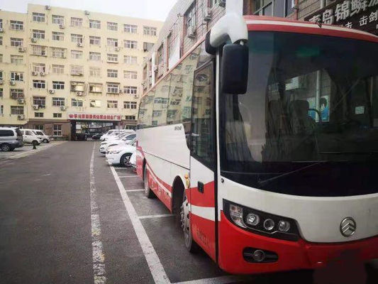 使用された金ドラゴン バスXML6757は観光バス33seats 2016年のYuchaiの後部エンジン127kwのユーロIVの良質のコーチ バスを使用した