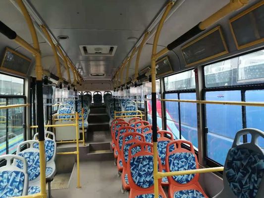 使用された都市バス ブランドの金ドラゴン45の座席によって使用される観光バスの鋼鉄シャーシのディーゼル機関 バス両開きドア