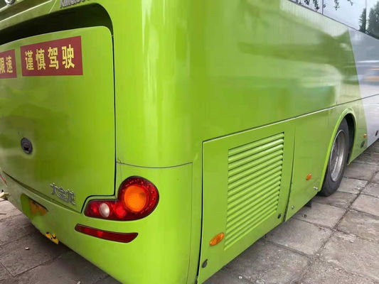 Kinglong使用されたバスXMQ6900は観光バス39の座席Yuchaiエンジン180kwのユーロIIIの鋼鉄シャーシの左のステアリングを使用した