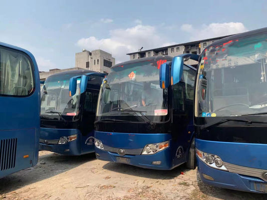 Yutong使用されたバスZK6107はコーチ バス使用された乗客バス41座席両開きドアを鋼鉄Chiassisの低いキロメートル使用した