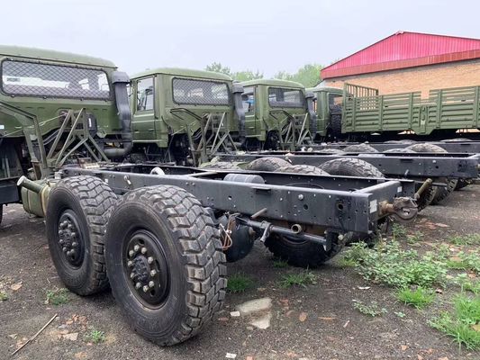 道のトラックのシャーシのDongfeng 6x6の砂漠のトラックのキャンピングカーのトラックの軍用車両のシャーシを離れた4x4