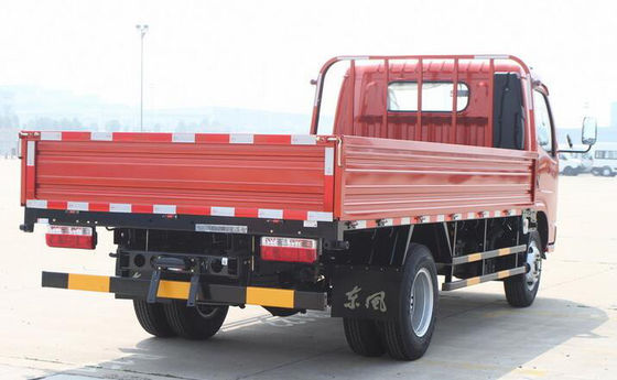 秒針のDongfeng 4Tonの貨物トラック4x2ドライブ バケツの軽量トラックLHD年2017年