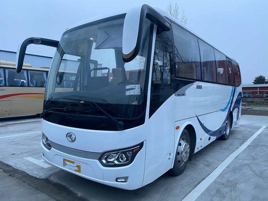 長距離バスXMQ6829はKinglongのコーチを使用したバス34座席がアラブ首長国連邦で販売のためにバスを使用した