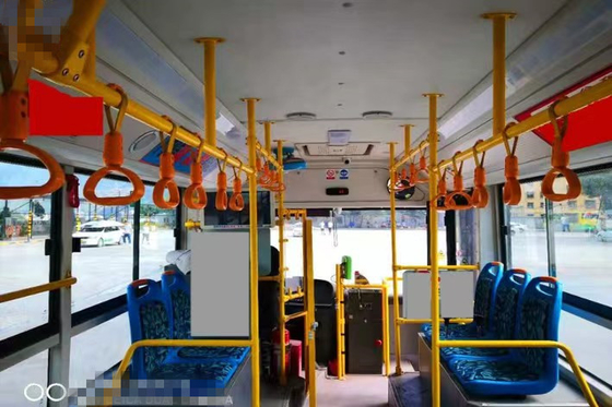 32の/92座席によって使用されたYutongのバスZk6105は公共交通機関のディーゼル機関のために都市バスを使用した