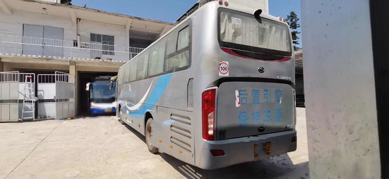 KinglongバスXMQ6113は設計2016使用された観光バス49seatsバス付属品をコーチするバスで運ぶ