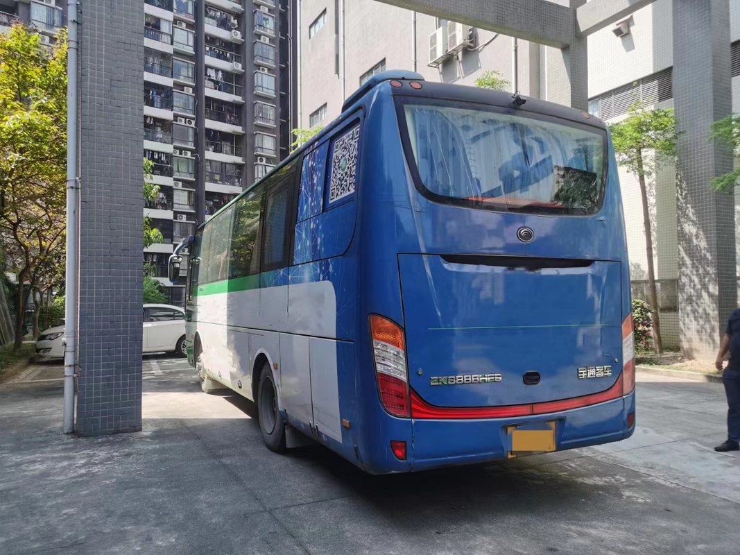 39輸送のためのディーゼル機関を操縦する座席によって使用されるYutongバスZK6888コーチRHD
