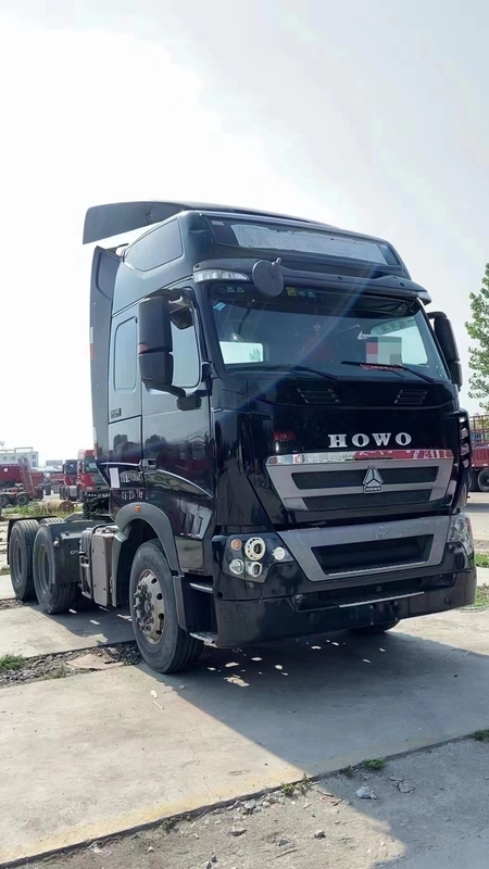 使用されたSinotruck 6*4 10の車輪440の馬力のトラクターのHowo T7の頭部のディーゼル機関のトレーラーの頭部