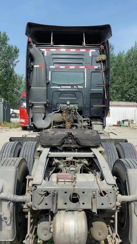使用されたSinotruck 6*4 10の車輪440の馬力のトラクターのHowo T7の頭部のディーゼル機関のトレーラーの頭部