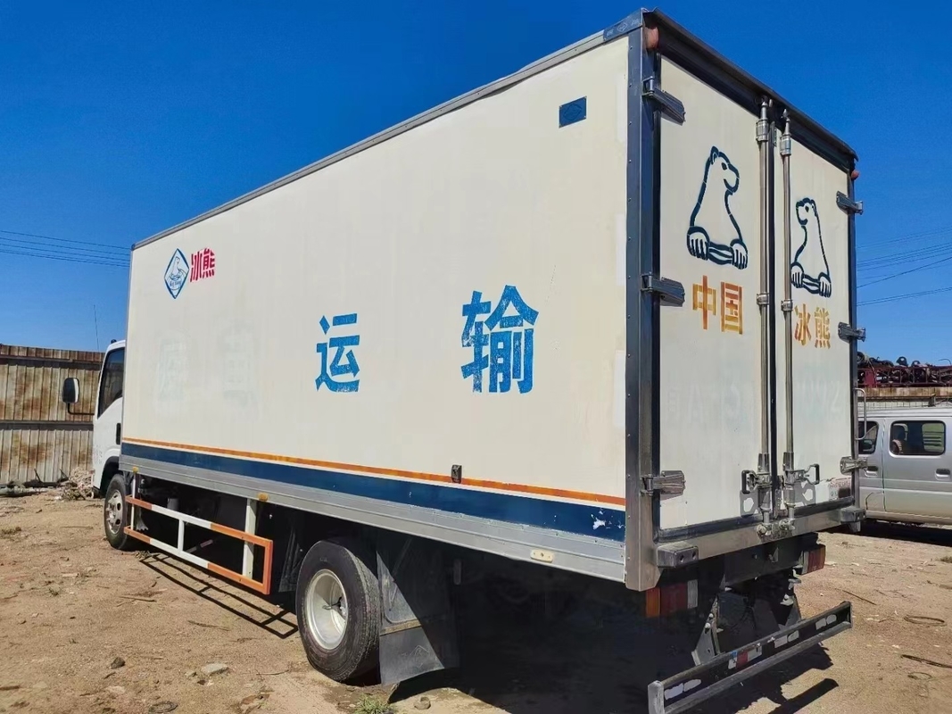 ISUZUによって冷やされているヴァン130P 89kwは車のコールド チェーンの輸送車両ディーゼル98km/Hを使用した