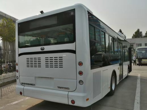 32 / 92の公共交通機関のためのCNGの燃料が付いている座席によって使用されるYutong都市バスZk6105