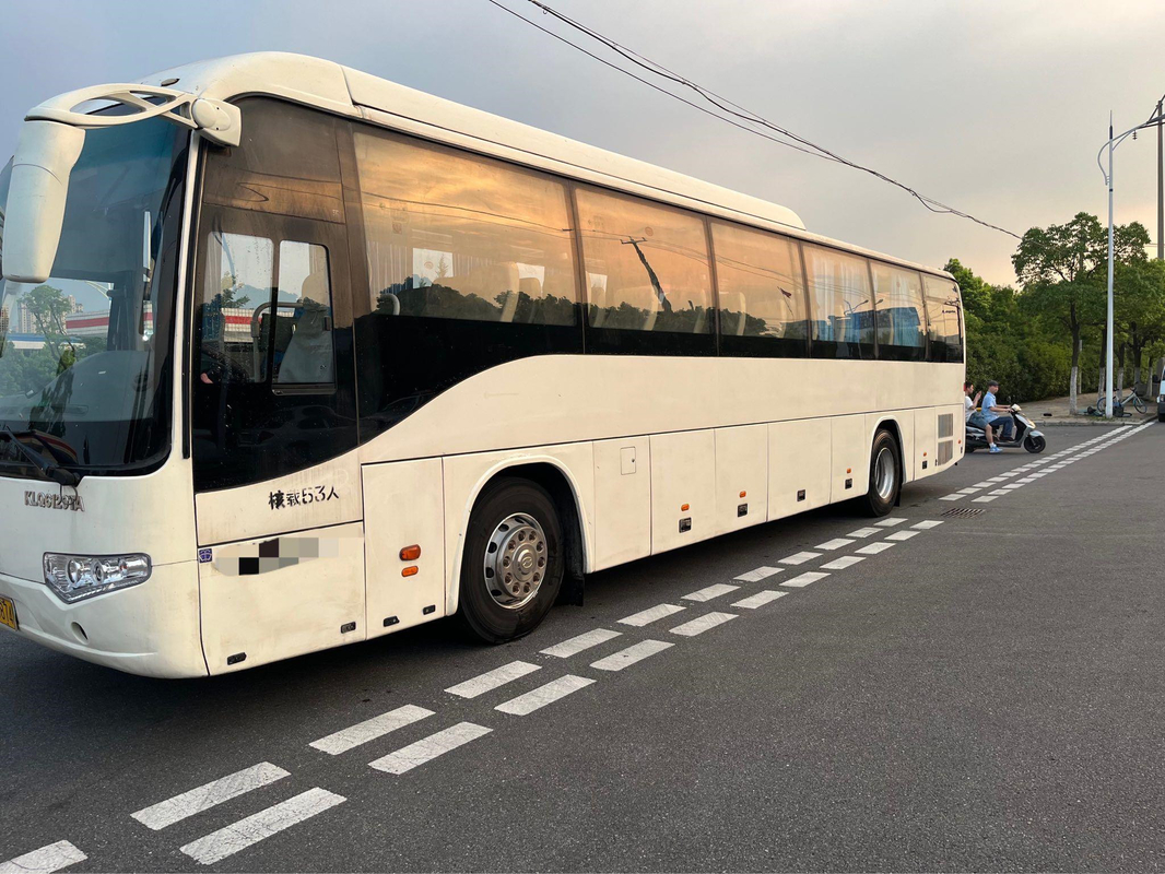 空気懸濁液のより高いブランドはコーチ バス53 Seaterの両開きドアWp.7のディーゼル機関KLQ6129を使用した