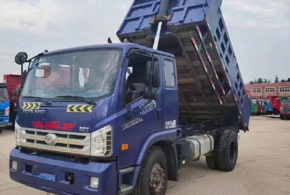 Foton Forland 4X2の販売のための8ton容量の小さいダンプ トラックのダンプのダンプカー