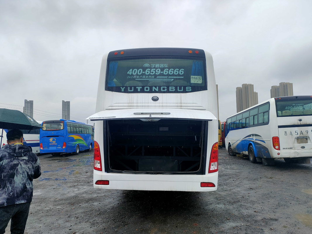 ドライブYutongによって使用されるバスZk6112d大きい手荷物の小屋のSildingの右窓2+2layout 53seats