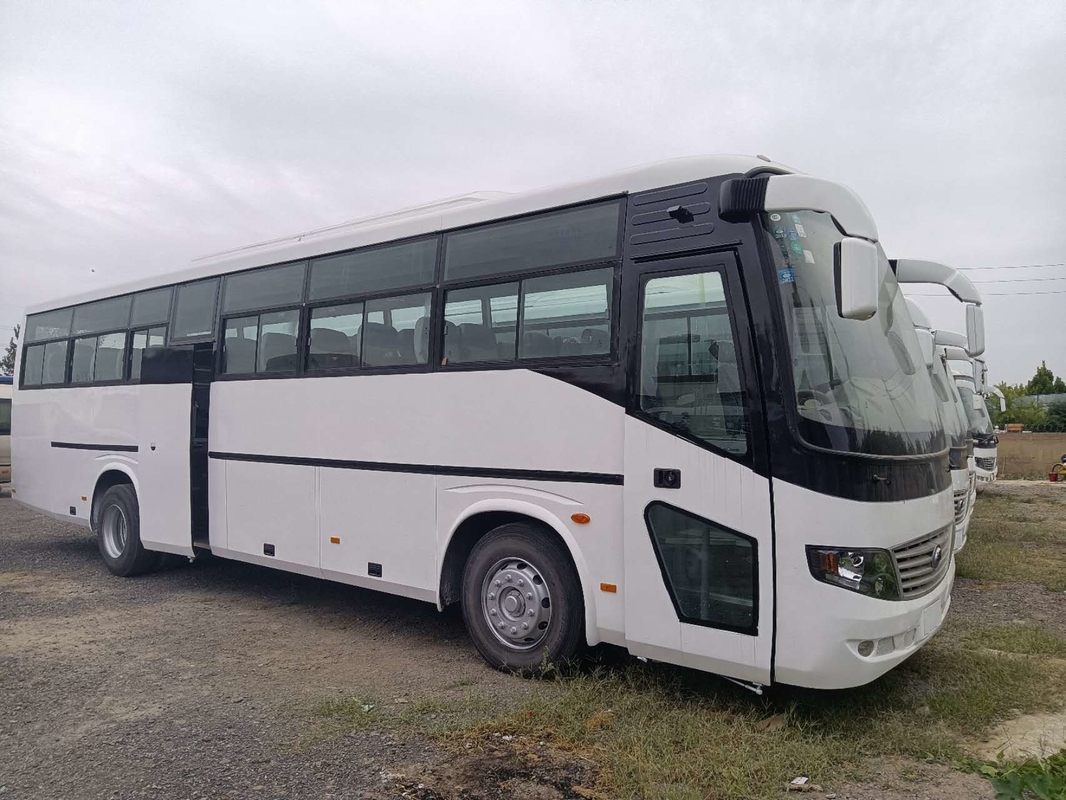 ドライブYutong右バスZk6116d F11はエンジン バス53seats 2ドアのSildingの前部窓を使用した