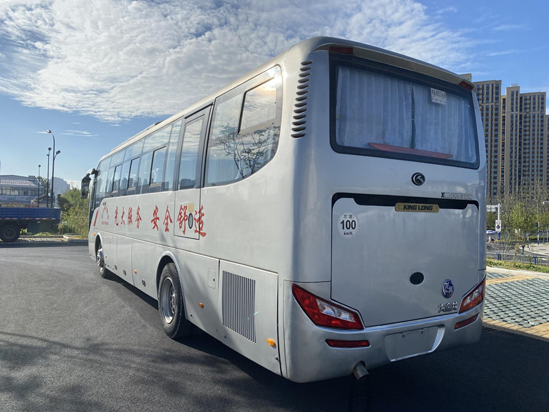 2014の年45のディーゼル機関LHDのステアリングとの座席によって使用されるコーチ バスKinglong XMQ6101