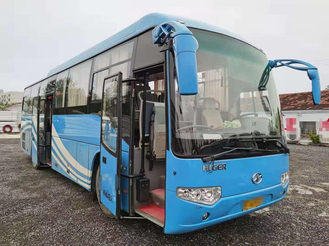 贅沢なコーチはより高いバスKLQ6119後部エンジンの観光バス49seats YuchaiのヨーロッパのV型エンジン180kwを使用した