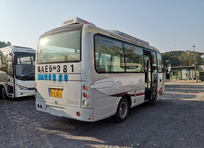 6つの座席秒針のYutongバス小型都市移動のディーゼル機関の右手は132KWを裂く