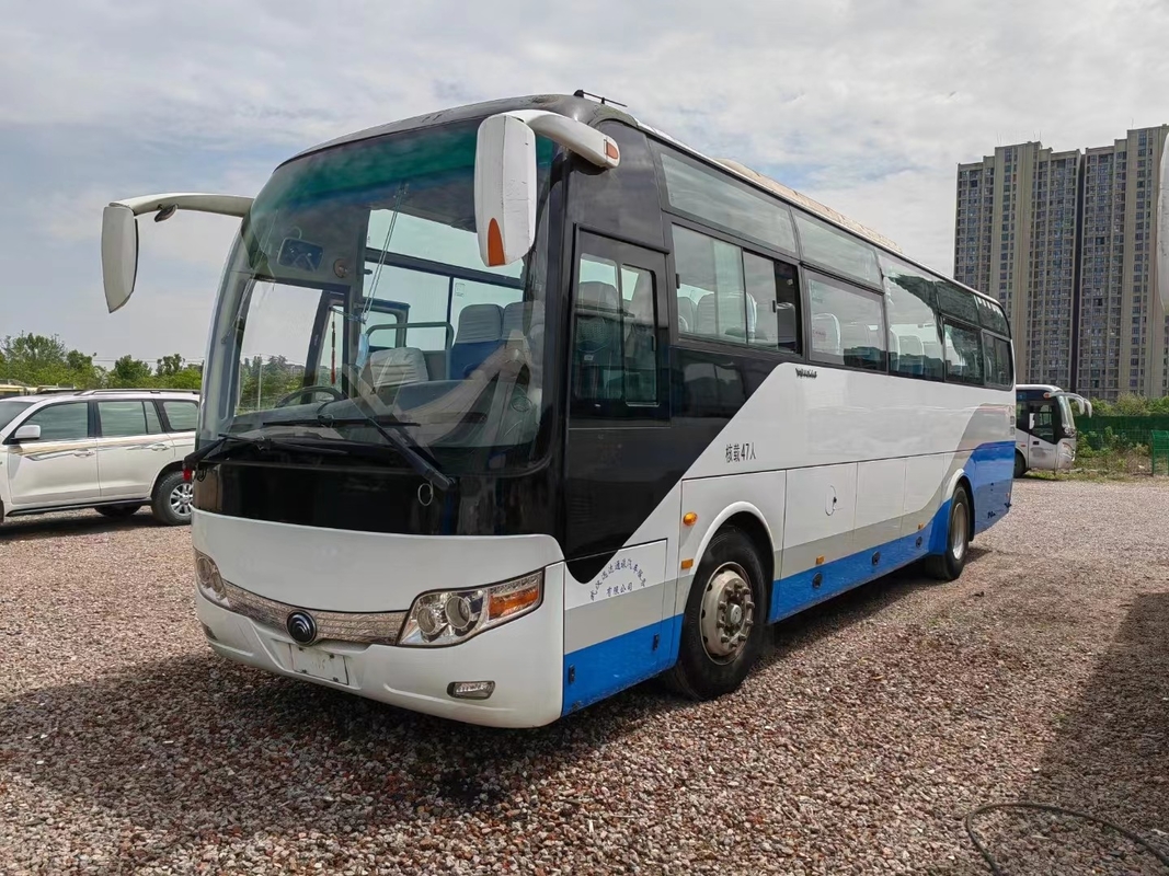 ZK6107単一のドアはYutongのコーチ バス47座席乗客の左手ドライブを使用した