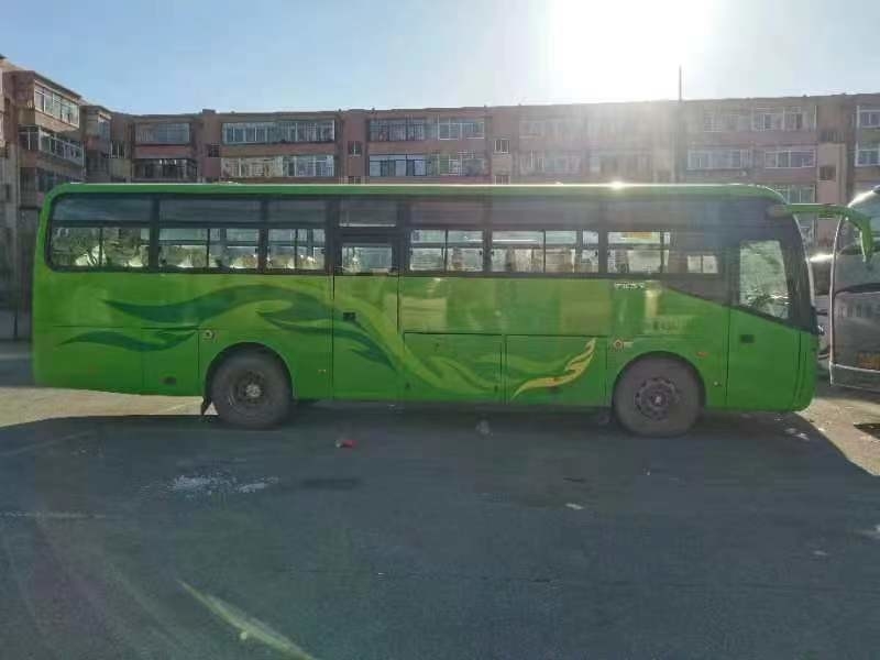 中古 ミニバン 宇通 ZK6102D フロントエンジンバス 43人乗り 両開き LHD/RHD