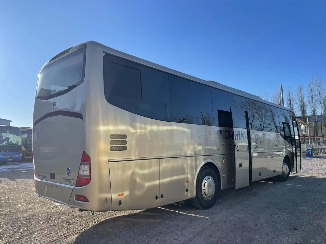 使用された贅沢なバス51seatsコーチ2のドアの左手ドライブYutongのブランドのWeichaiの後部エンジン