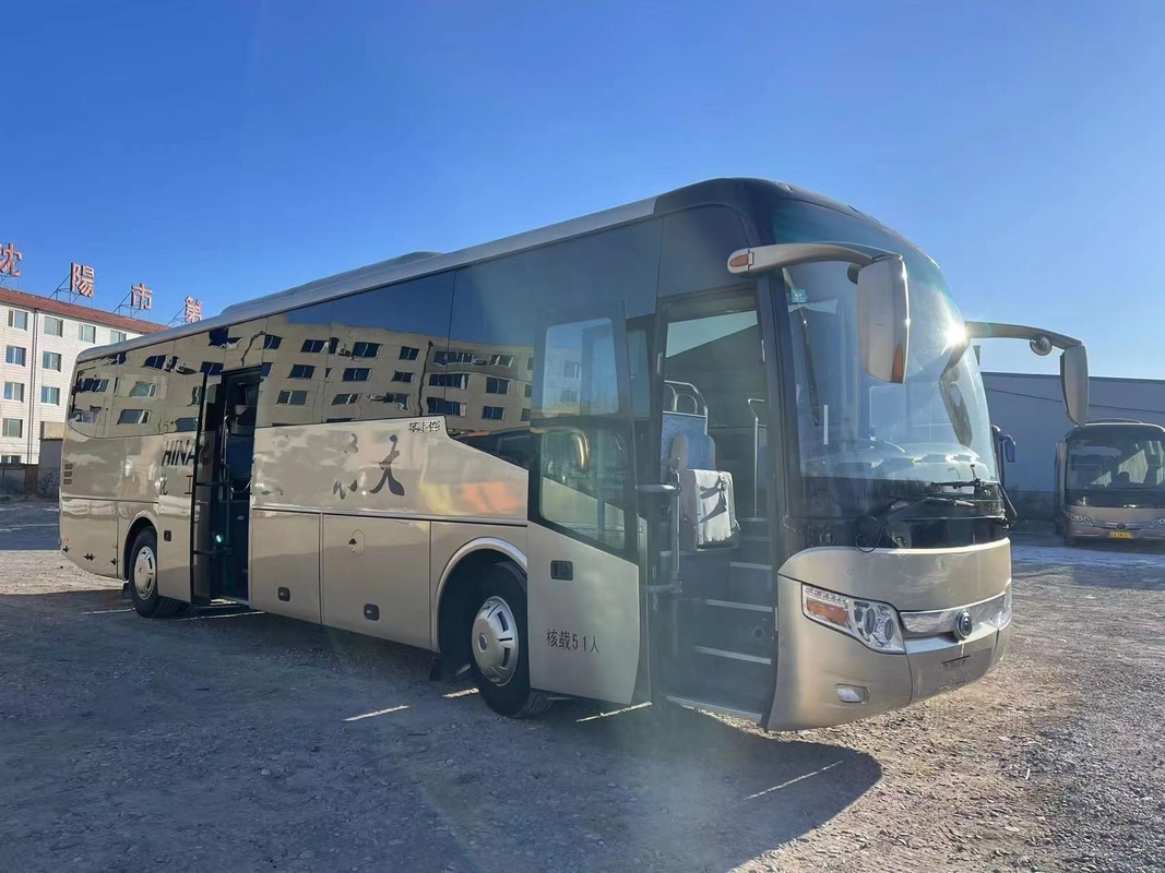 使用された贅沢なバス51seatsコーチ2のドアの左手ドライブYutongのブランドのWeichaiの後部エンジン
