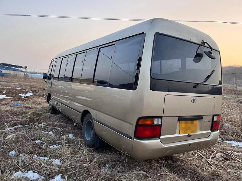 使用されたトヨタ・コースター バス30ガソリン燃料小型バス3RZ前部エンジン第2手小型バス