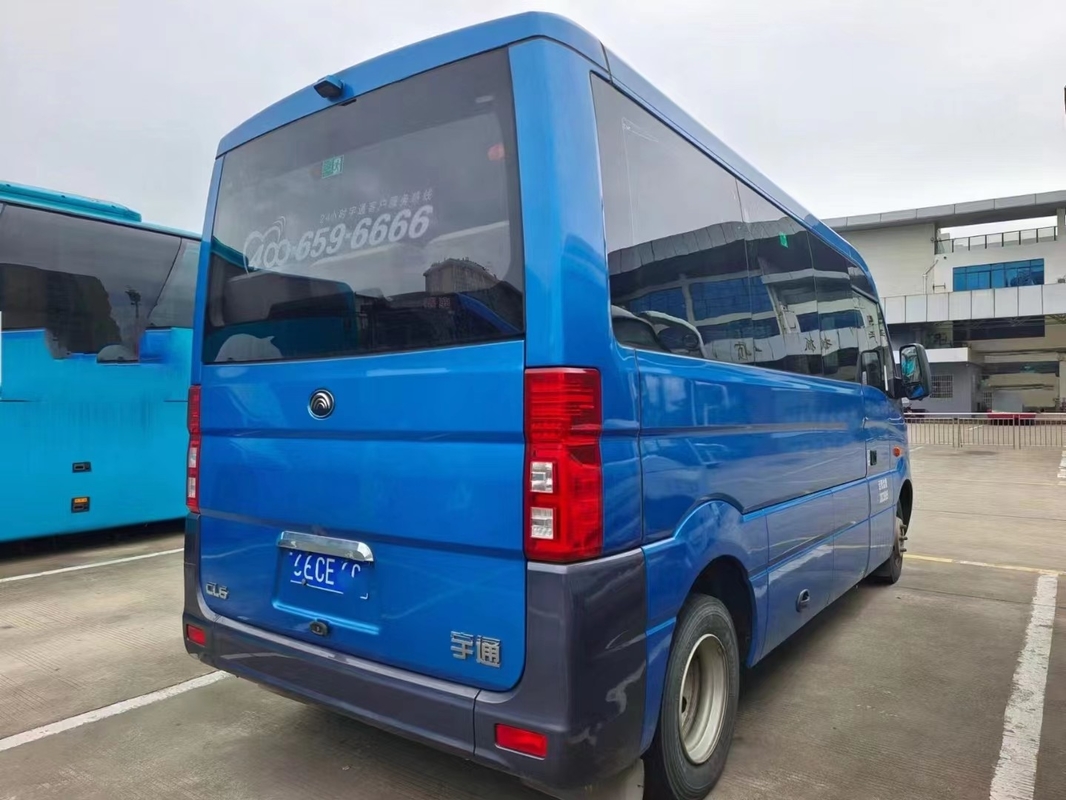 使用された9 Seaterのミニバスは2020年ディーゼルYutong CL6贅沢な座席を持つ小型コーチを使用した