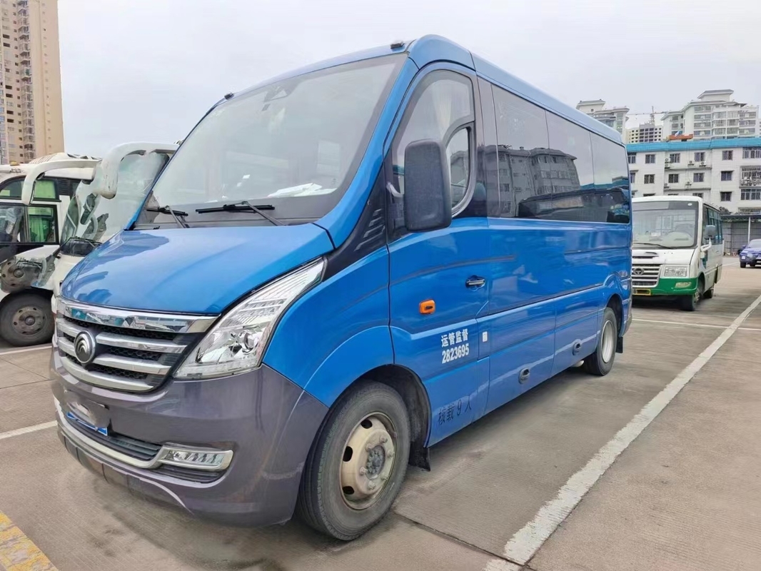 使用された9 Seaterのミニバスは2020年ディーゼルYutong CL6贅沢な座席を持つ小型コーチを使用した