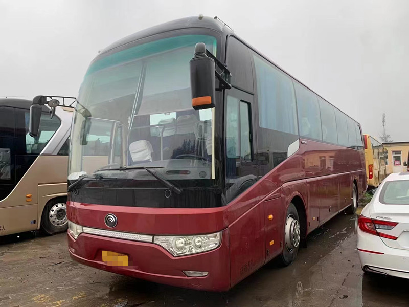 第2手のスクール バスは販売のために2014年55 Seater YutongバスZk6122贅沢なバスを使用した
