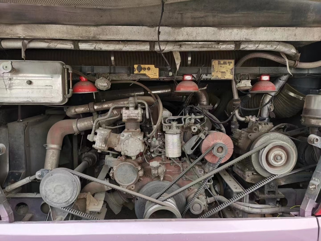 古いコーチ61の座席2014年によってYutong ZK6147バス二重Axlebrake使用される贅沢なバス
