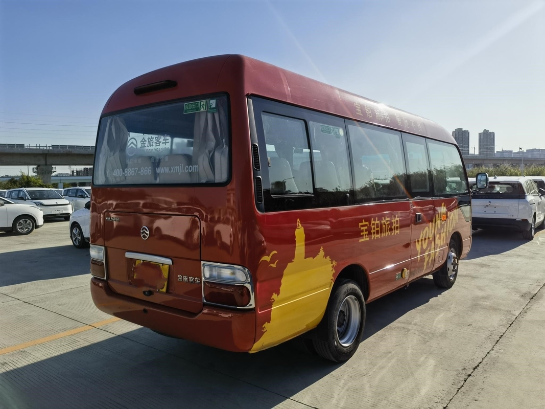使用された小さいバスは2020年金ドラゴン バスXML6601J15前部エンジン19の座席を使用した
